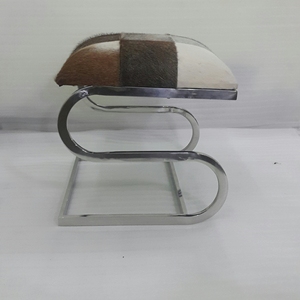 Taburete en forma de S con tapicería de cuero cómodo para sentarse utilizado en la oficina en casa y restaurantes disponible en múltiples acabados - Product Image 4