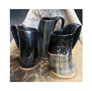 Mug en corne de buffle de haute qualité au design spécial, vente personnalisée, corne de buffle polie naturelle, mug viking - Product Image 1