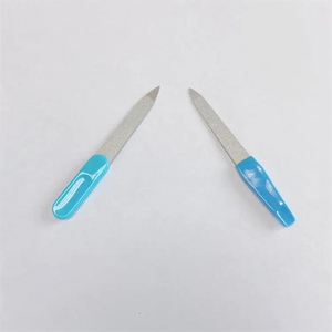 LASHMETICS Mini lima de uñas desechable y reutilizable de zafiro de seguridad con mango de plástico y lima de metal fabricada por Emery - Product Image 6