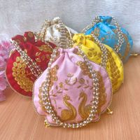 Style Rajasthani Paon Or Broderie Travail Potli Sacs Resham Patti Designer Potli Sacs pour Mariage et Festivals Saisons Sacs