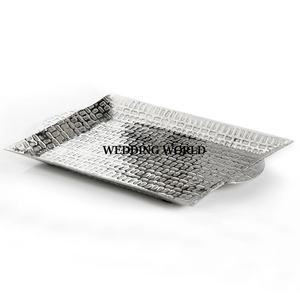 Ensemble de deux plateaux à chocolat de luxe, plateau à chocolat fait à la main fini en argent, plateau à chocolat classique et élégant au nouveau design - Product Image 3