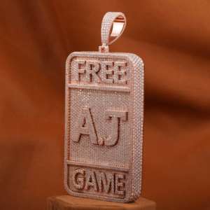 Vente flash Pendentif Hip Hop personnalisé avec lettre brillante, fait à la main en argent 925 avec diamant moissanite, style cubain pour homme - Product Image 2