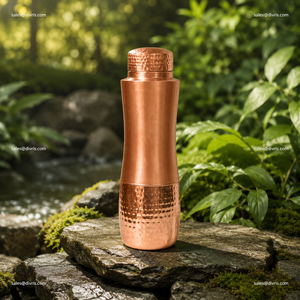 Bouteille d'eau en cuivre 1000 ml, finition martelée, réutilisable, couvercle de voyage inclus, design minimaliste, vaisselle en métal - Product Image 5