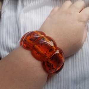 Pulsera de hilo de joyería de moda de resina de color hecha a mano de alta calidad personalizada de marca de la mejor calidad para mujeres de la India. - Product Image 3