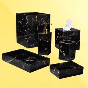 Ensemble de salle de bain - Product Image 1
