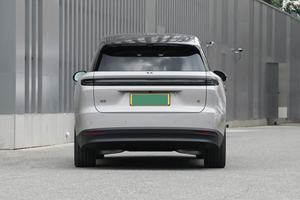 รถ SUV ไฟฟ้า 6 ที่นั่ง ระดับพรีเมียม มือสอง กำลังไฟ 400 กิโลวัตต์ มอเตอร์คู่ ขับเคลื่อนสี่ล้อ ระยะทางวิ่ง 720 กิโลเมตร (มาตรฐาน CLTC) เกียร์อัตโนมัติ ภายในสีเข้ม - Product Image 4