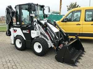 Mini-chargeuse sur pneus et pelle rétrocaveuse HIDROMEK HMK62SS SKS55-8 SKS55-16 d'occasion, forte puissance de creusement, moteur 55 kW, 4 ans - Product Image 6