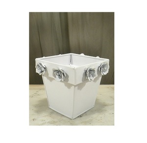 Christmas Decoration Iron Flower <b>Vase</b> Metal <b>Red</b> Hammered Design - Product Image 3