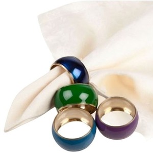 Anillos de Servilleta Elegantes de Latón Pulido y Acero Inoxidable, Dorados con Nudo, Porta Servilletas Moderno, Anillo de Servilleta de la Mejor Calidad de Diseñador - Product Image 1