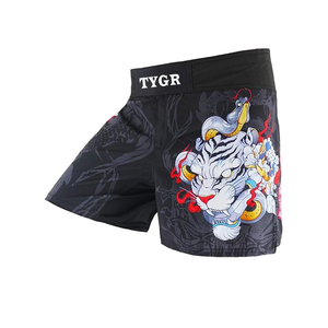 Pantalones cortos de entrenamiento MMA transpirables con estampado gráfico con impresión por sublimación, aberturas laterales para movimiento, material de poliéster de secado rápido - Product Image 1
