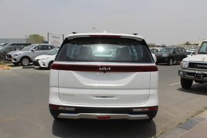 Auto Usado en Perfectas Condiciones, KIA CARNIVAL 3.5L SUV 5 Puertas 2023 Blanco, Autos Usados Listos para Enviar a Todo el Mundo - Product Image 5