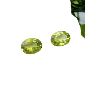 Peridoto Verde Natural de Alta Demanda, Corte Ovalado de 6x8 mm, 0.8-1 Quilates, Piedra Preciosa Suelta - Product Image 1