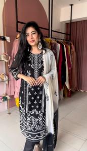 Tenue de créateur à feuilles persistantes haute sur demande Faux Georgette Salwar Suit & Dupatta avec broderie lourde travail à la main exportateur indien - Product Image 3