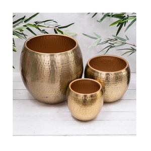 Juego de 3 macetas de aluminio con acabado dorado para interiores decorativos del hogar - Product Image 1