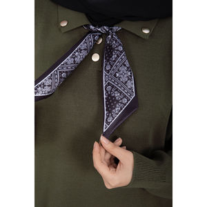 Pull en tricot à col polo de style vintage kaki avec décoration boutonnée décontractée pour la saison hivernale - Product Image 4