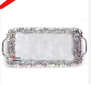 Plateau de service en acier inoxydable fini argent de bonne qualité avec poignée design pour hôtel et restaurant - Product Image 3