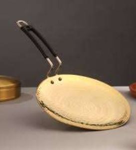Buy Pure Brass Hammered Roti <b>Tawa</b> with Handle Traditional Indian <b>Tawa</b> for Making Roti Chapati Paratha Handcrafted Hammer - Product Image 6