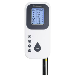 Analyseur d'eau de piscine à microprocesseur avancé Testeur numérique à 7 paramètres avec 30 bandes de recharge pour un usage commercial et résidentiel - Product Image 1