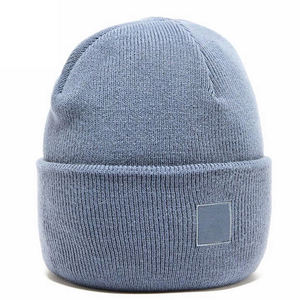 2025 Bonnet Jacquard personnalisé de haute qualité avec logo personnalisé et design Prix raisonnable Nouvelle mode Bonnet d'hiver - Product Image 1