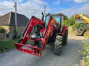 Tractor agrícola Massey Ferguson 945 de 70HP usado Original de EE. UU. Disponible a precio mayorista y listo - Product Image 6