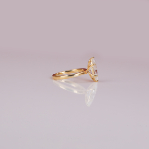 Bague de fiançailles et de mariage en or 18 carats, style classique tendance, sertie de diamants de laboratoire certifiés IGI, taille marquise - Product Image 5