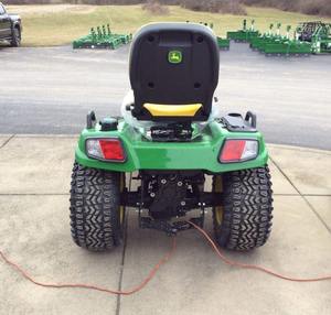 Cortadora de Césped John Deere X758 Usada, Modelo 2025, en Venta, Grado Industrial, con Motor de 190cc y 2 Tiempos - Product Image 1