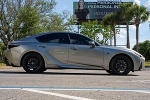 Lexus IS 500 F Sport 2023 - Product Image 4