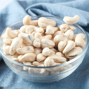 Noix de cajou W210 de qualité supérieure Noix de cajou blanches entières sans coque Vente en gros OEM/ODM Marque personnalisée Joint sous vide - Product Image 3