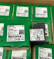 Relais de surcharge thermique Schneider TeSys LRD LRD32 23 - 32A 690V TeSys Deca relais de protection moteur monophasé AC / DC