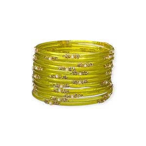 Bracelets en verre tendance plaqués or jaune avec des détails en perles de coupe émeraude pour les mariages traditionnels et les occasions spéciales - Product Image 3