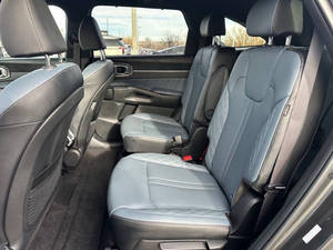 Kia Sorento Hybrid SX Prestige 2025 en parfait état - Product Image 3