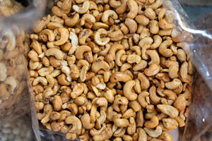 NOIX DE CAJOU BIOLOGIQUE DE HAUTE QUALITÉ DU VIETNAMIEN-MEILLEUR PRIX EN GROS NATUREL - Product Image 5