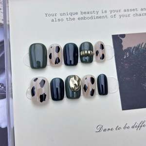 <span class=keywords><strong>Faux</strong></span> <span class=keywords><strong>ongles</strong></span> longs en acrylique de haute qualité, design luxueux, réutilisables, imprimés à la main, <span class=keywords><strong>ongles</strong></span> artificiels faits à la main - Product Image 4