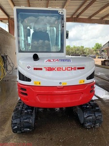 Miniexcavadora de Orugas Takeuchi TB250-2 2022 con Motor Hidráulico Eaton y Alta Potencia de Excavación - Product Image 4