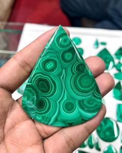 All'ingrosso pietra naturale Malachite Cabochon pietre di dimensione libera liscia ovale forma di miscela verde Semi-preziosa gemma prezzo di fabbrica - Product Image 5