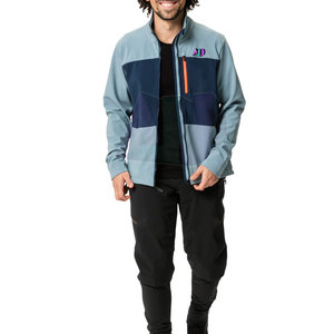 Chaqueta de Invierno Softshell para Hombre de Primera Calidad con Logotipo Frontal, Diseño Ligero, Ecológico y Transpirable - Product Image 5