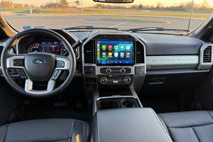 F-250 Super Duty Lariat Tremor 4x4 2022, moteur V8 de 7,3 litres, pack tout-terrain Tremor, peu modifié - Product Image 5