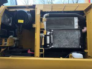 Venta al por Mayor de Excavadora 320D2 Modelo 2022, Motor Hitachi, Válvula Kawasaki, Motor PLC, Sin Modificar, Usada, en Buenas Condiciones - Product Image 5