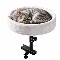 Lit pour chat rond en peluche blanc cassé Yangyangpet à fixer sur un bureau avec pince