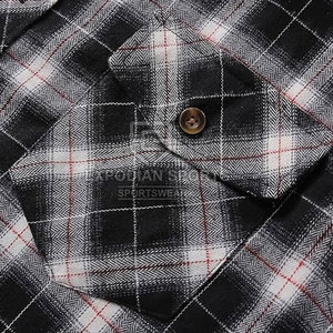 Chemise en flanelle unie pour homme, 100 % coton, épaisse, manches longues, décontractée, pour l'hiver, écologique, séchage rapide, respirante, personnalisable - Product Image 4