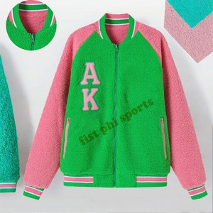 Chaqueta Universitaria Sherpa Rosa y Verde de Alpha Sorority, Chaqueta Letterman con Bloques de Color y Parches de Chenilla Afelpada - Product Image 5