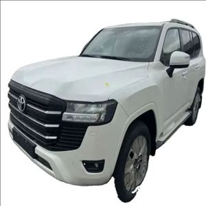 BEST BUY 2024 TOYOTAAS LANDS CRUISERRS 4.0L V .. 6 Gaas 6-Speedds 7-Seaterr L.H.D COCHE USADO - Product Image 6