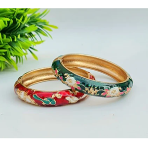 Pulseras de latón con diseño de cabeza de pavo real, esmalte verde y piedras blancas, conjunto tradicional para boda, disponible a precios de mayoreo. - Product Image 6