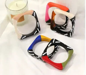 Venta al por mayor de moda de lujo fiesta brazalete grueso Color resina brazaletes mujeres joyería color esmalte pulsera - Product Image 5