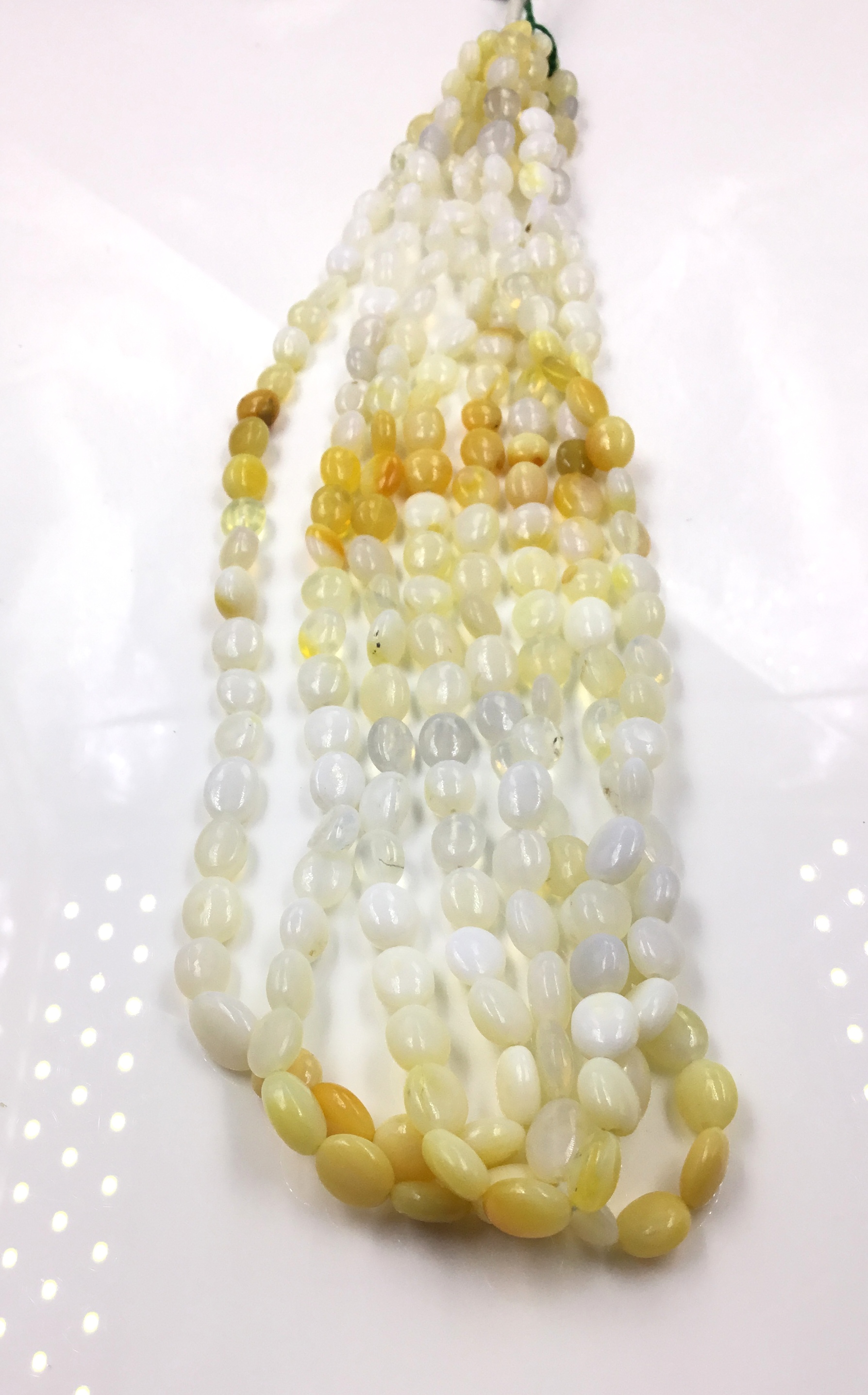 สีเหลือง