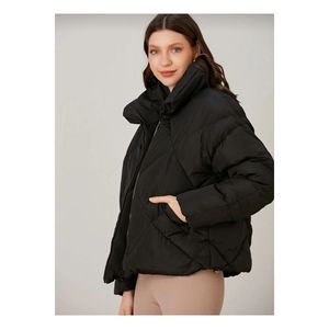 Piumino Oversize con colletto largo a rombi da donna - Product Image 2