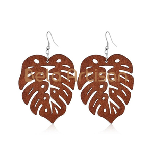 Boucles d'oreilles pendantes Jhumki en bois artisanales et tendance, personnalisables par impression UV, BALA ARTISAN, cadeaux promotionnels, faible MOQ - Product Image 3