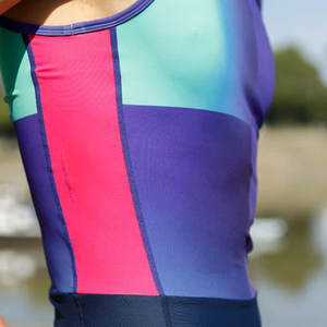 ชุดพายเรือทีมชายคุณภาพสูง 100% โพลีเอสเตอร์ ระบายอากาศ แห้งเร็ว สีและขนาดปรับแต่งได้ บริการโลโก้แบบกำหนดเองและ OEM - Product Image 5