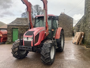 รถแทรกเตอร์ Zetor Forterra HSX140 สำหรับขาย ซื้อรถแทรกเตอร์การเกษตรที่ทรงพลัง ทนทาน พร้อมใช้งาน - Product Image 4