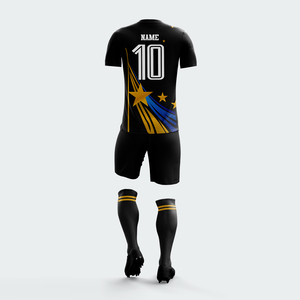 Ensemble short et maillot de football personnalisé imprimé, haute qualité, transfert thermique, respirant, 100 % polyester, séchage rapide, anti-humidité, devant - Product Image 3